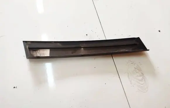 Audi A4 S4 B5 8D Other front door trim element 8d9853377