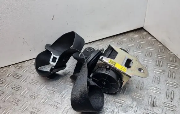 Mini Cooper Countryman R60 Front seatbelt 9802196 617059700D