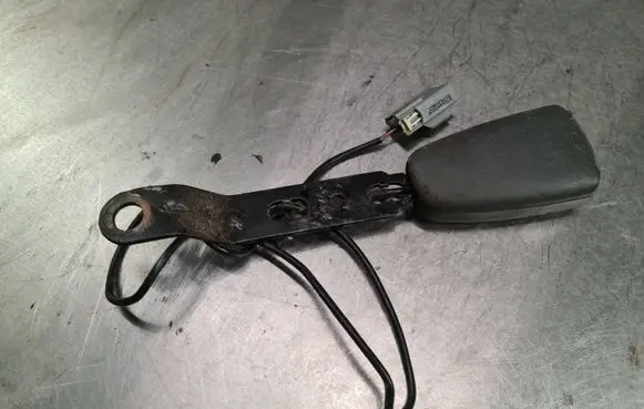 Volvo S60 Front seatbelt buckle 9191817 111364