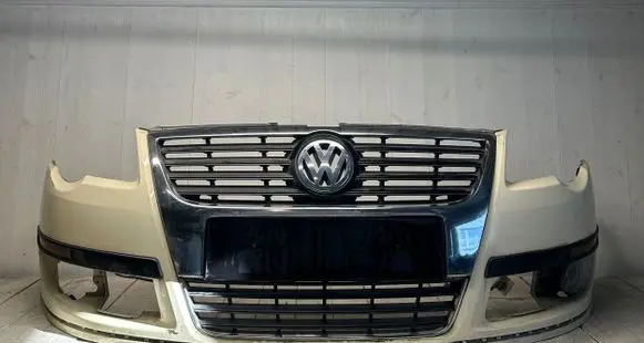 Volkswagen PASSAT B6 Front bumper 3C0807221