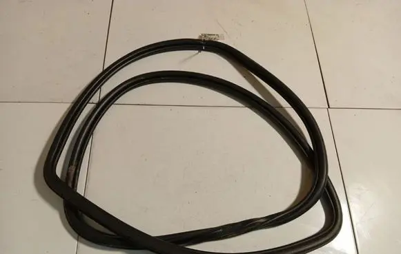 Audi Q7 4L Rubber seal rear door 