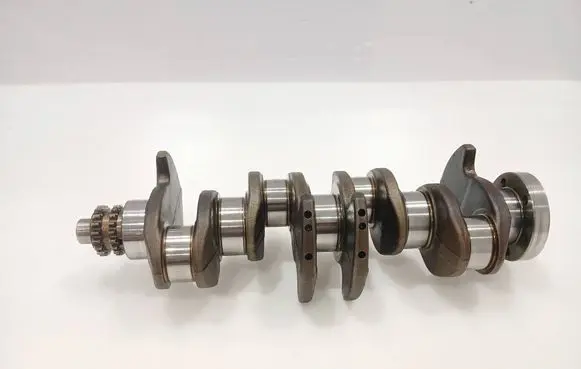 Volkswagen Golf VI Crankshaft 03CBF 130110 135305