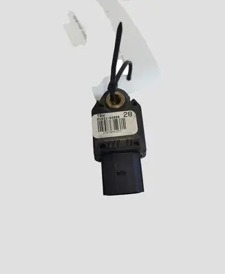 Toyota Auris 150 Airbag deployment crash/impact sensor 8983102080