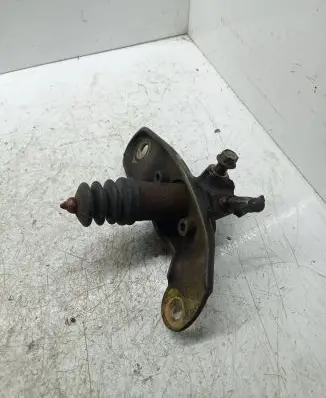 Clutch slave cylinder
