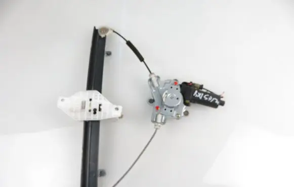 Hyundai Accent Front door window regulator with motor 