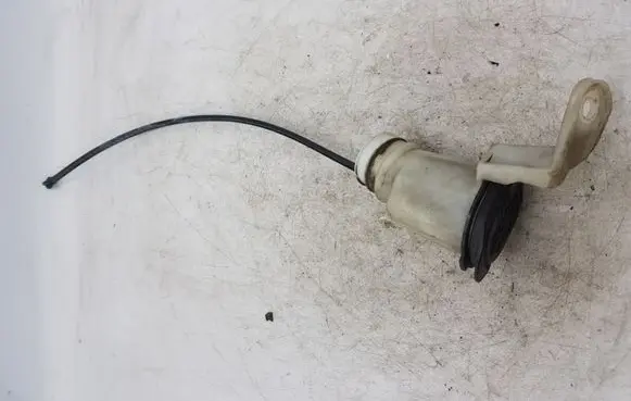 Toyota Avensis Verso Window washer liquid tank fill tube NOCODE