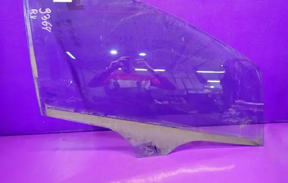 Fiat Linea Front door window glass four-door