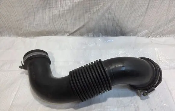 Opel Meriva B Air intake duct part 13267237