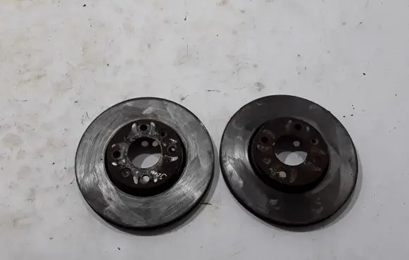 Dacia Sandero III Front brake disc 402062650R