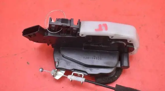 Nissan Micra Rear door lock Y26-14520