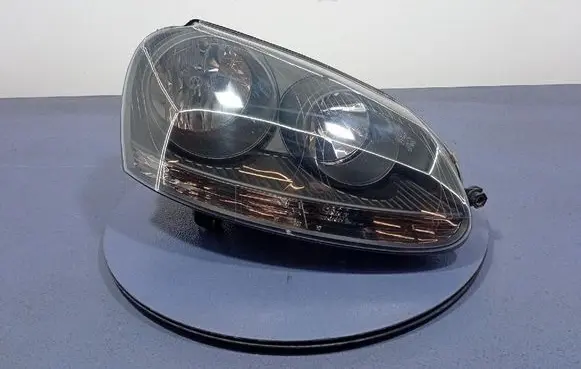 Volkswagen Golf V Headlight/headlamp 20A317B