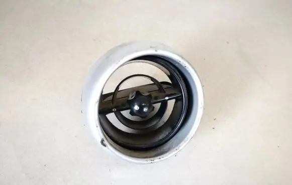 Mini One - Cooper R50 - 53 Dash center air vent grill