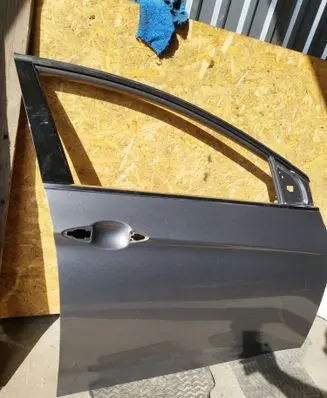 Hyundai i40 Front door