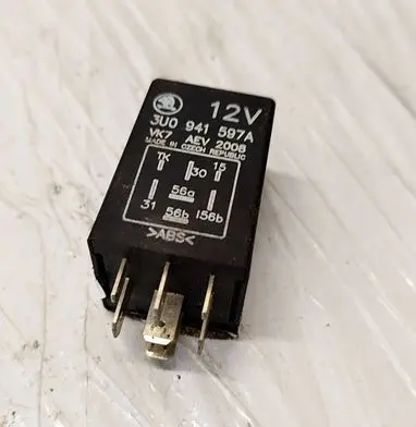 Skoda Superb B5 (3U) Other relay 3U0941597A