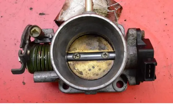 Audi Coupe Throttle body valve 3517022010