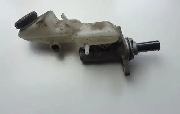 Mazda 6 Clutch master cylinder GHP943400