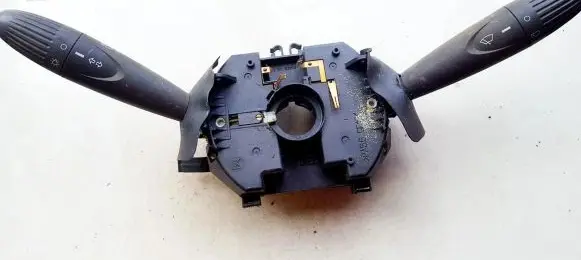 Fiat Punto (188) Wiper turn signal indicator stalk/switch B826