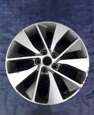 KIA Optima R18 alloy rim 