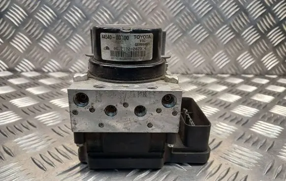 Toyota Yaris ABS Pump 445400D100 895410D170