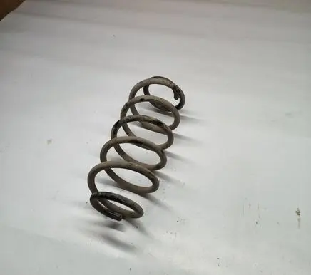 Toyota Auris 150 Rear coil spring
