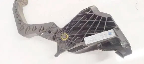 Volkswagen Jetta V Clutch pedal 1K1721059