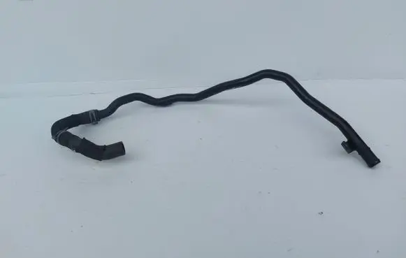 Volkswagen Tiguan Engine coolant pipe/hose