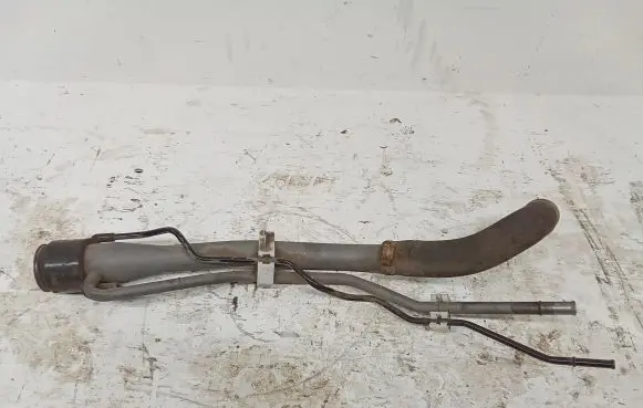 Fuel tank filler neck pipe