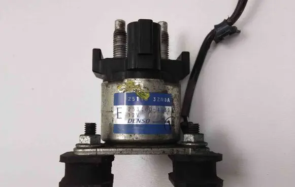 Nissan Pulsar Ignition relay 251153ZN0A