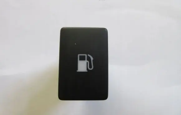 Toyota Avensis T270 Fuel tank opening switch 