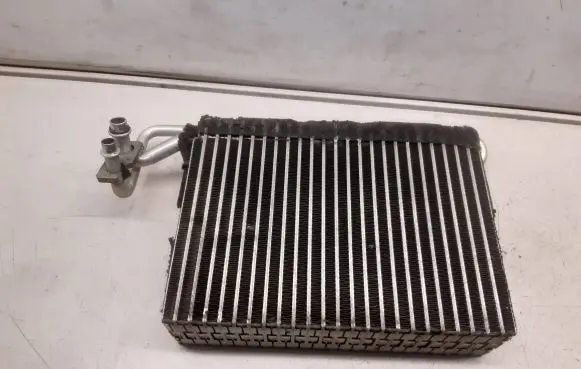 BMW X3 E83 Air conditioning (A/C) radiator (interior) H9104 2226771