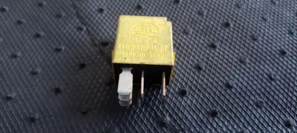 Mercedes-Benz E W211 Other relay 4RD00781402 4RD007814-02