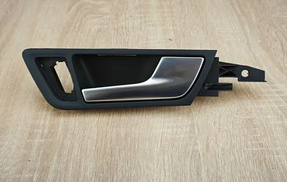 Audi Q5 SQ5 8R Front door interior handle 8R0837020