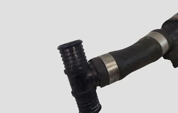 Volvo V60 Engine coolant pipe/hose 207149