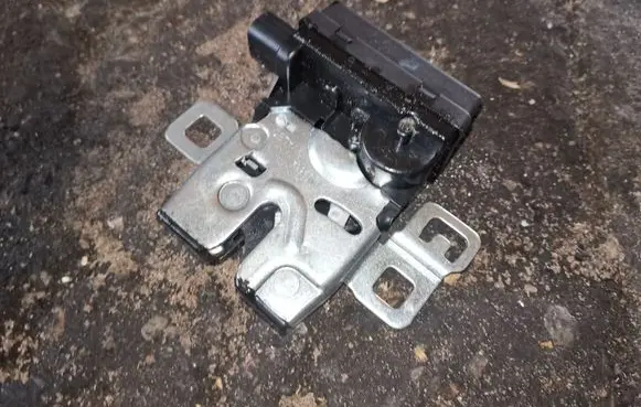 Mini One - Cooper Coupe R56 Tailgate/trunk/boot lock/catch/latch