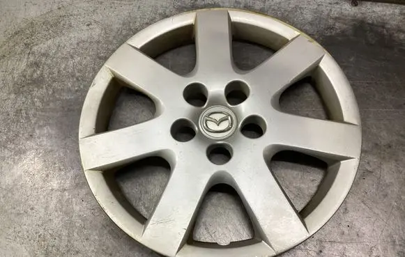 Mazda 6 R16 wheel hub/cap/trim 4M811130AA GMGG37170