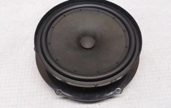 Volkswagen Golf V Front door speaker 1K0035454P 900475460004