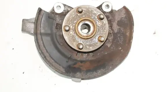 Lexus CT 200H Front wheel hub
