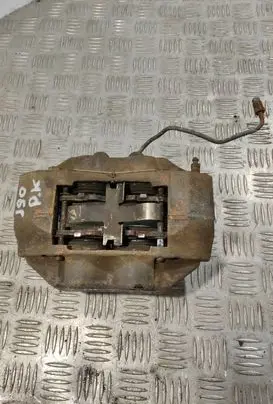Toyota Land Cruiser (HDJ90) Front brake caliper 