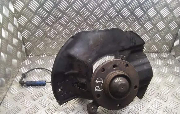 BMW 3 E46 Front wheel hub 