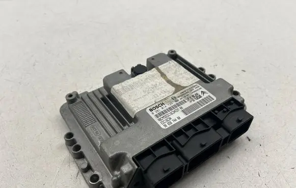 Peugeot 3008 I Engine control unit/module 9653958980 9665674480 0281014729