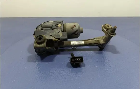 Seat Toledo III (5P) Front wiper linkage and motor 5P0955023E