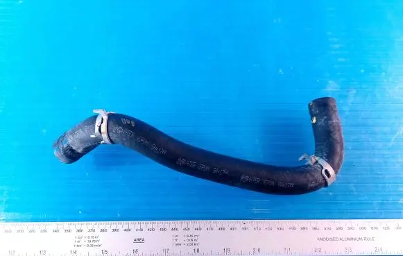 Toyota Sienna XL40 IV Engine coolant pipe/hose