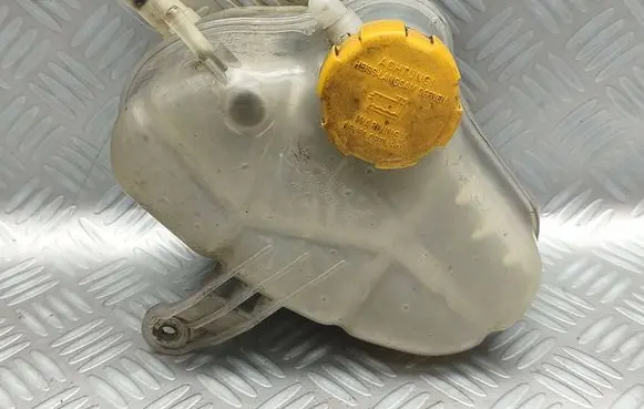 Opel Corsa D Coolant expansion tank/reservoir 55702165 460029937