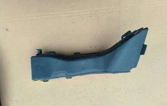 BMW 2 F22 F23 Intercooler air guide/duct channel 8054416