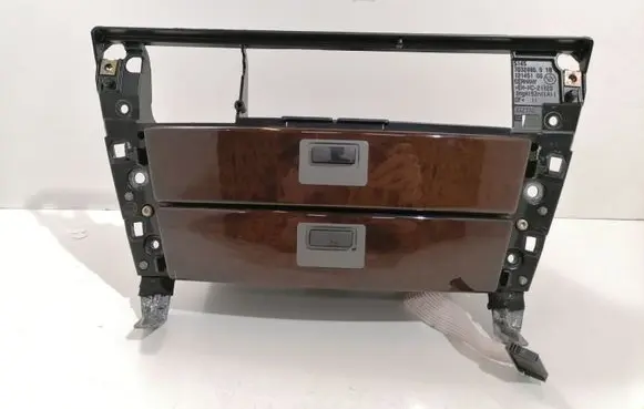 BMW 7 E65 E66 Dashboard storage box/compartment 51457032886900