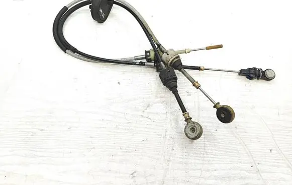 Gear shift cable linkage