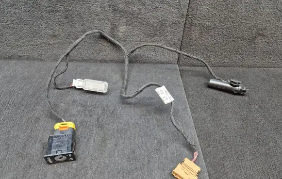 Audi A4 S4 B6 8E 8H Passenger airbag on/off switch 5P0919237 8E0971679M 8E1880324
