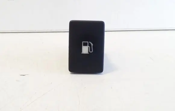 Lexus CT 200H Fuel tank opening switch 15A925
