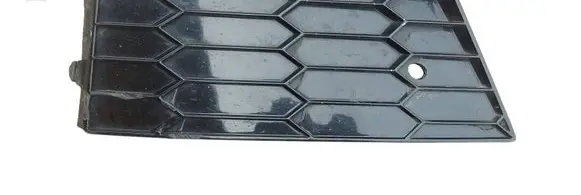 Skoda Octavia Mk3 (5E) Front bumper lower grill 5E0807681B
