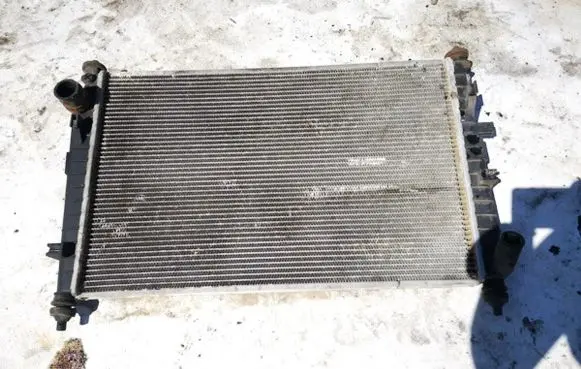 Ford Mondeo MK I Coolant radiator